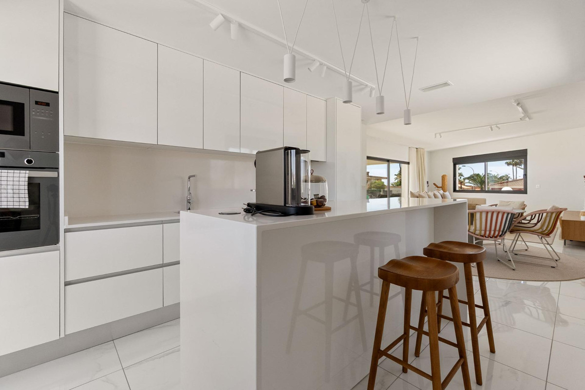 Huis te koop in La Veleta | 5 slaapkamers H5197063