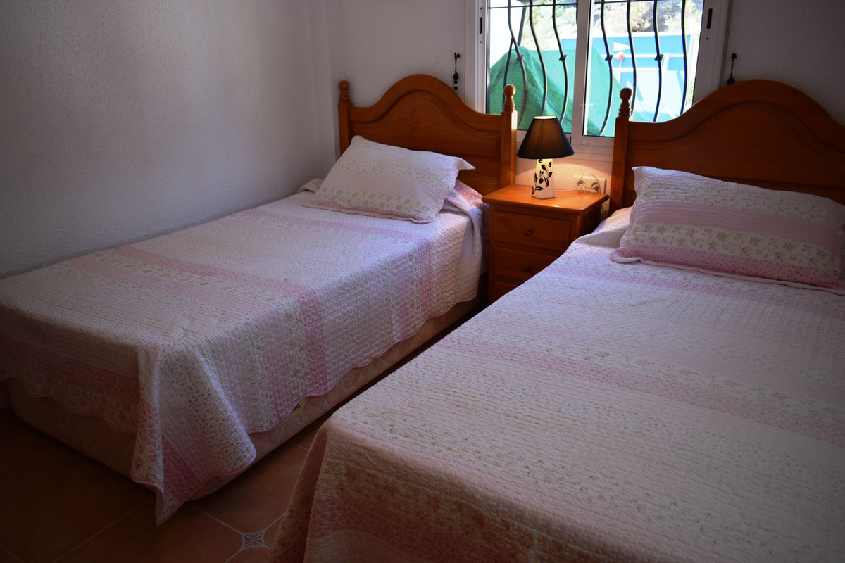 Vrijstaande Villa in La Viñuela-12