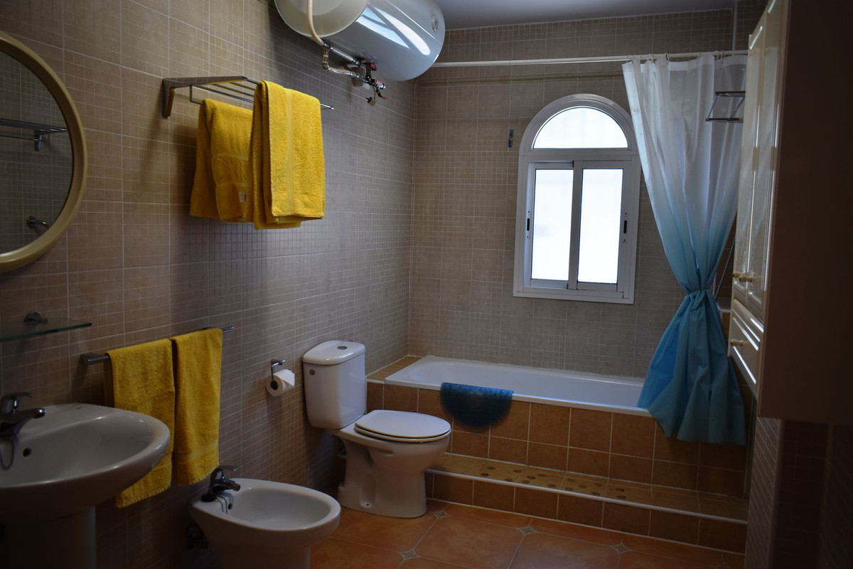 Vrijstaande Villa in La Viñuela-13