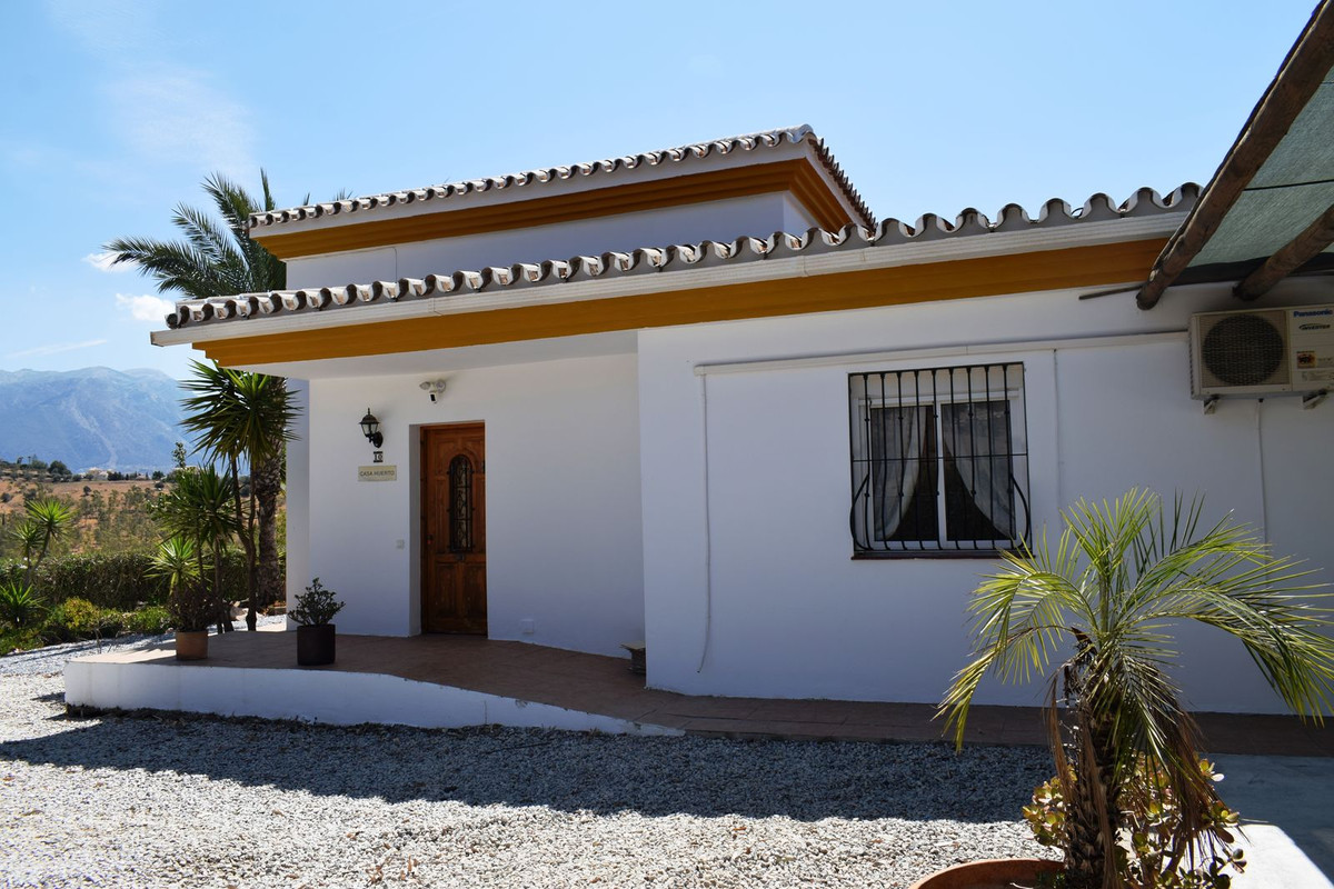 Vrijstaande Villa in La Viñuela-15