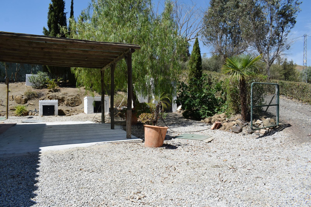 Vrijstaande Villa in La Viñuela-26