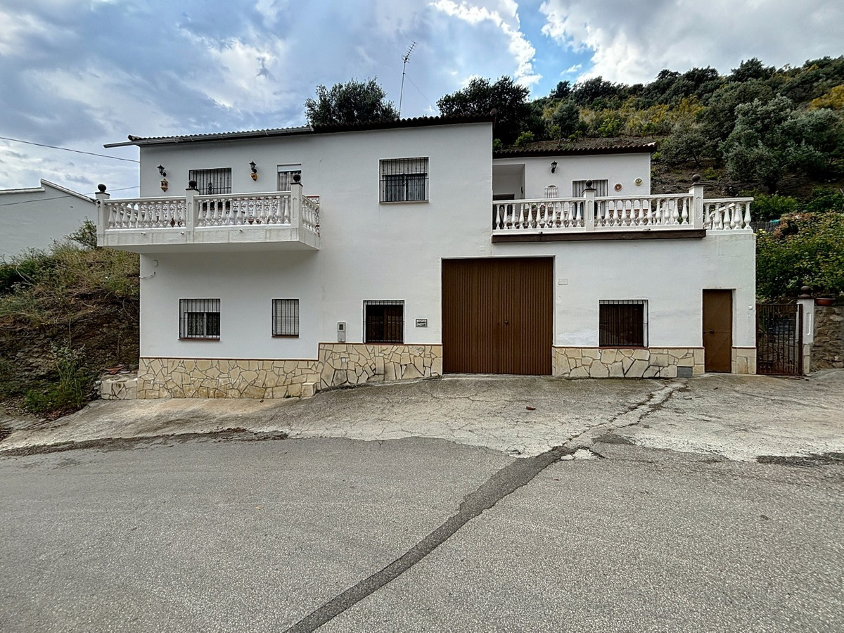 Vrijstaande Villa in La Viñuela-2