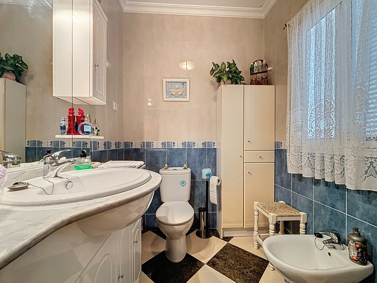 Vrijstaande Villa in La Viñuela-24