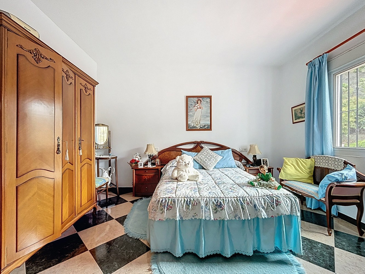 Vrijstaande Villa in La Viñuela-32