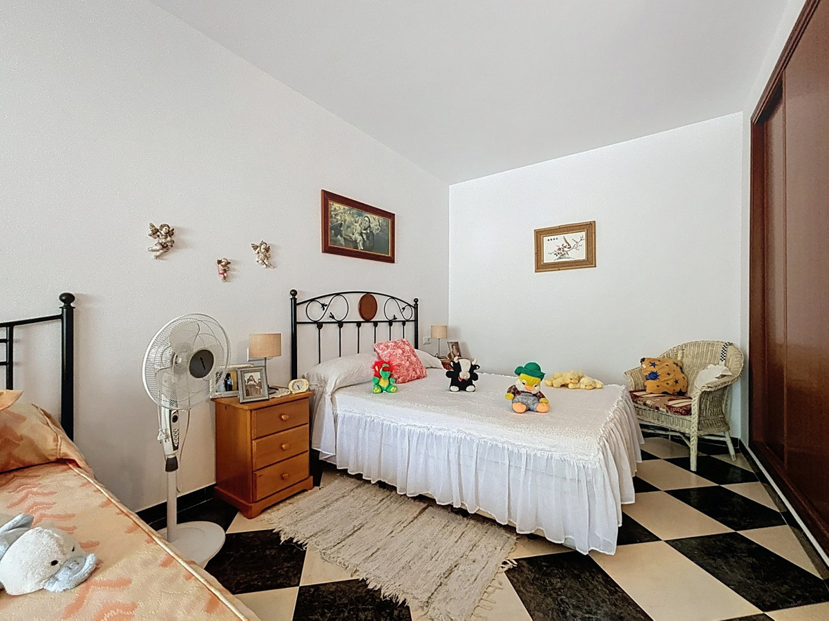 Vrijstaande Villa in La Viñuela-35