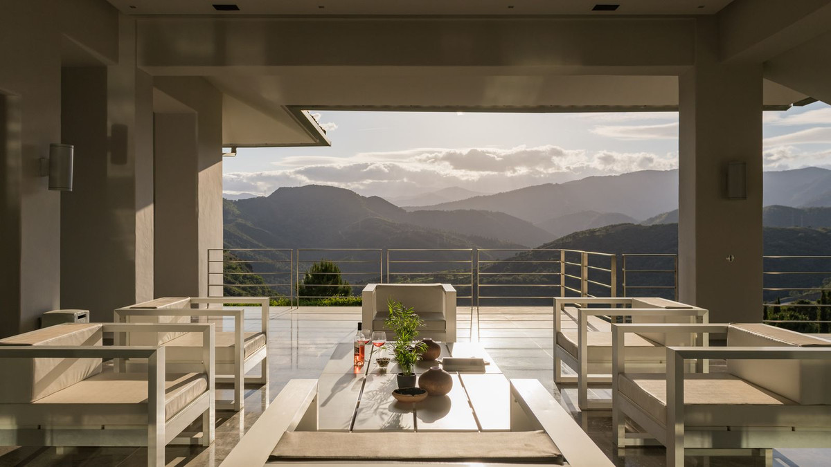 Property main view 40