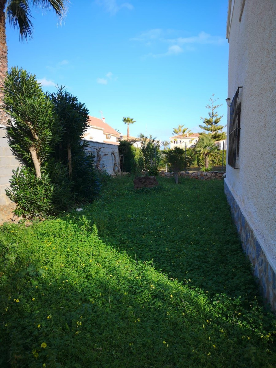 Huis te koop in La Zenia | 7 slaapkamers H5247835