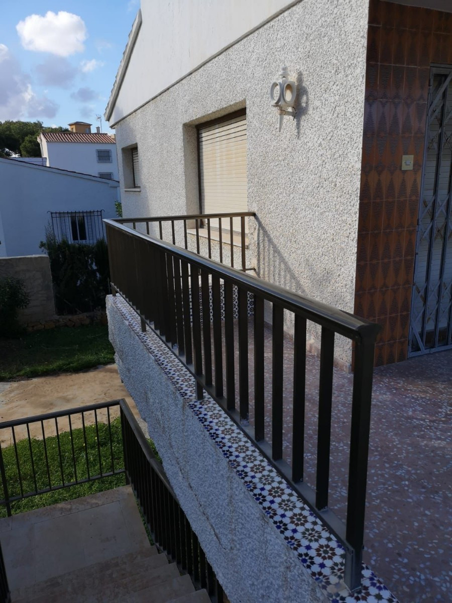 Huis te koop in La Zenia | 7 slaapkamers H5247835