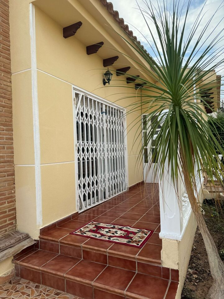 Huis te koop in La Zenia | 4 slaapkamers H5323078