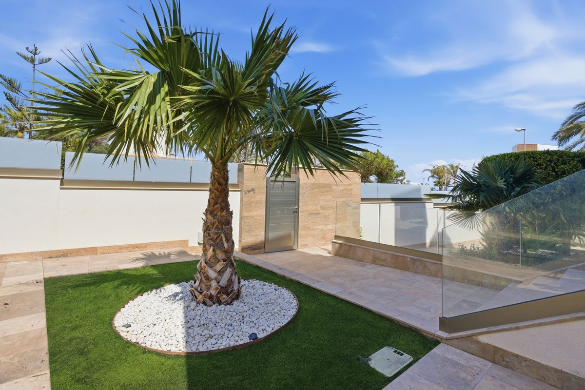 Huis te koop in La Zenia | 6 slaapkamers H5347201