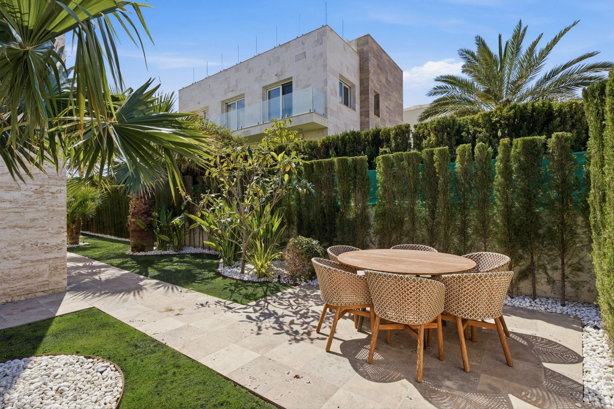 Huis te koop in La Zenia | 6 slaapkamers H5347201