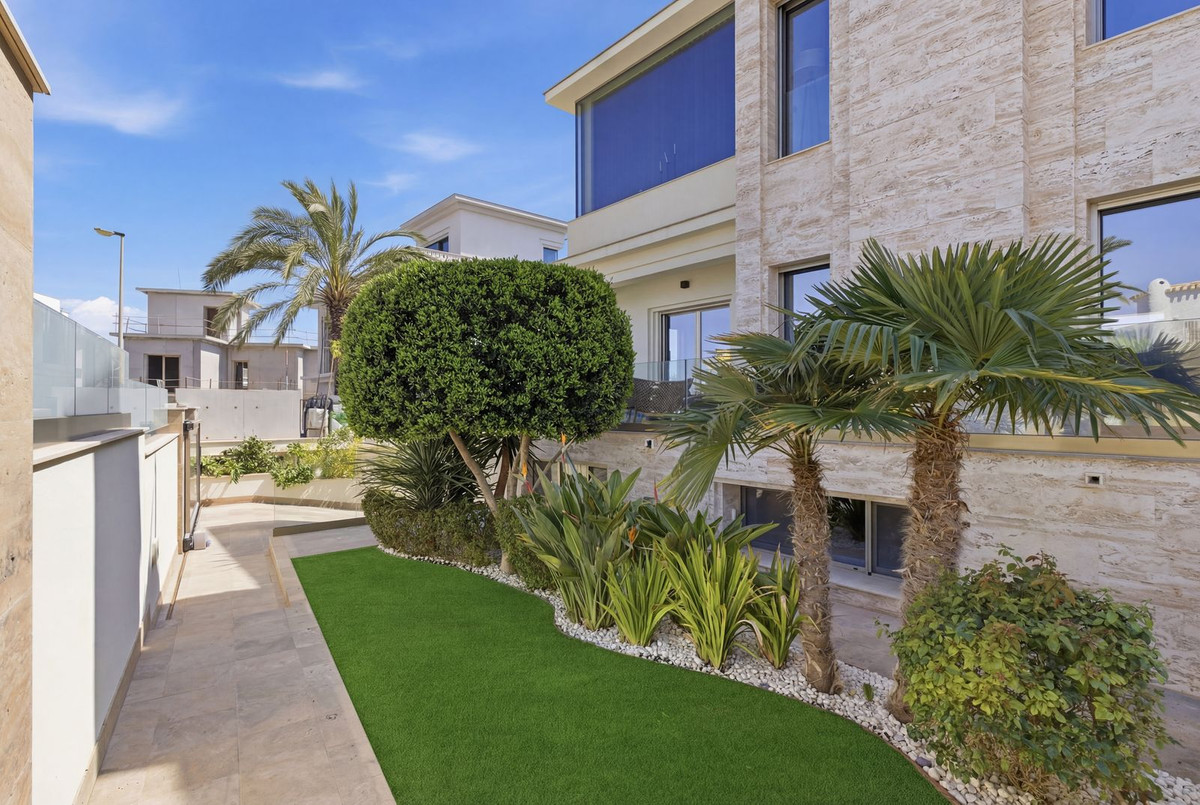 Huis te koop in La Zenia | 6 slaapkamers H5347201