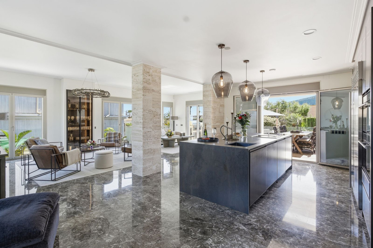 Huis te koop in La Zenia | 6 slaapkamers H5347201