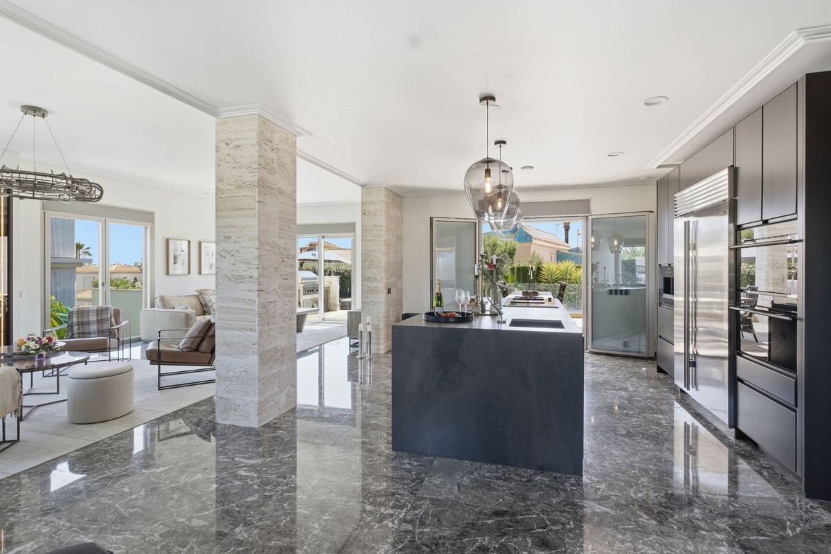 Huis te koop in La Zenia | 6 slaapkamers H5347201