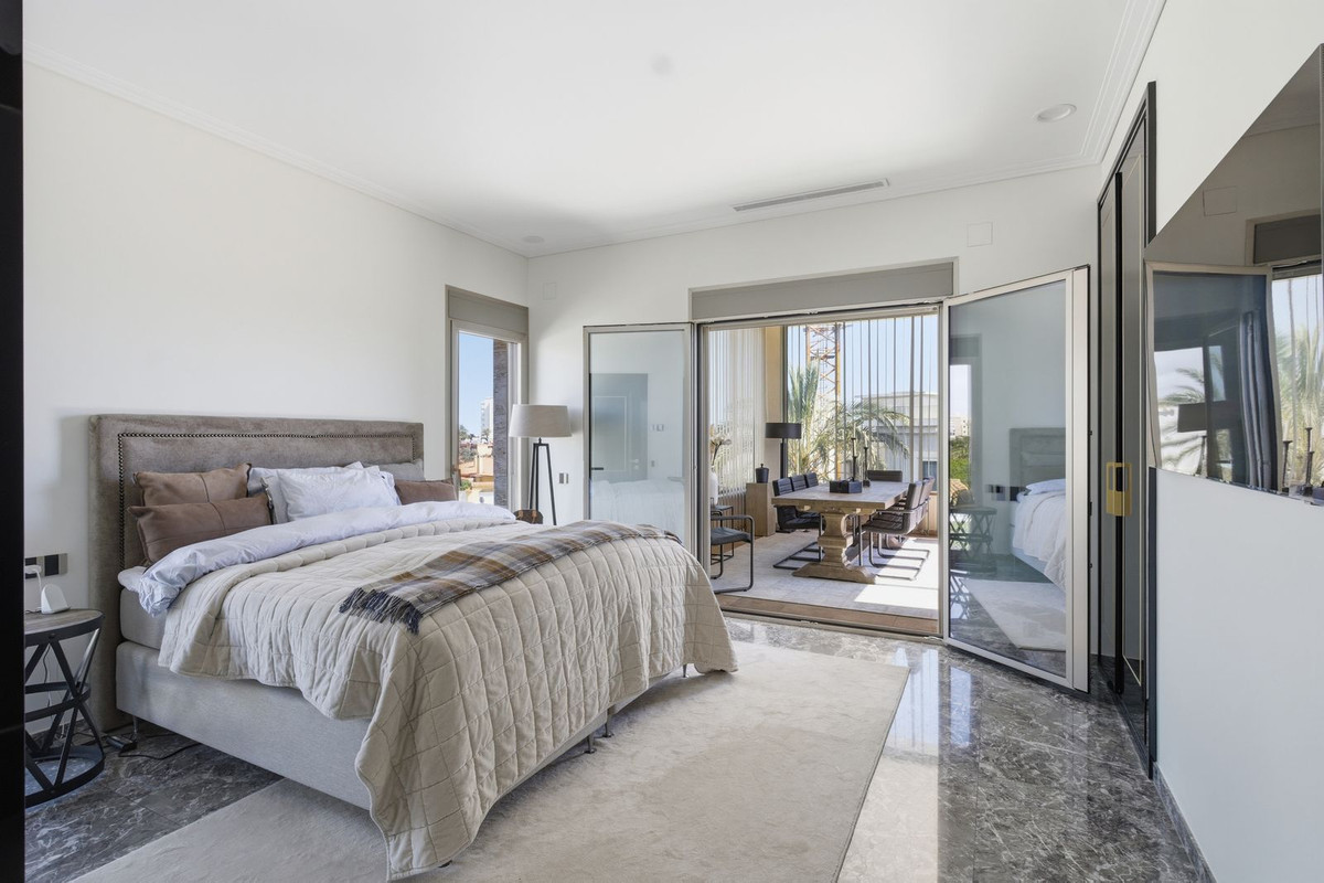 Huis te koop in La Zenia | 6 slaapkamers H5347201