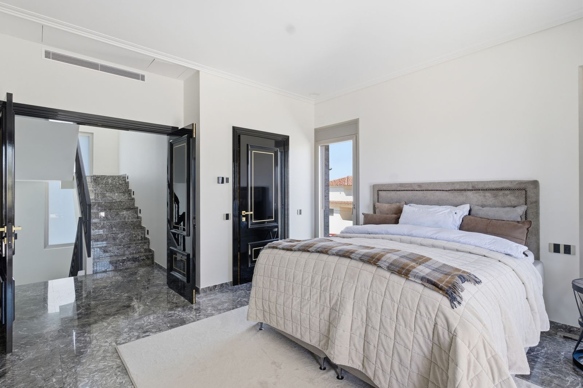 Huis te koop in La Zenia | 6 slaapkamers H5347201