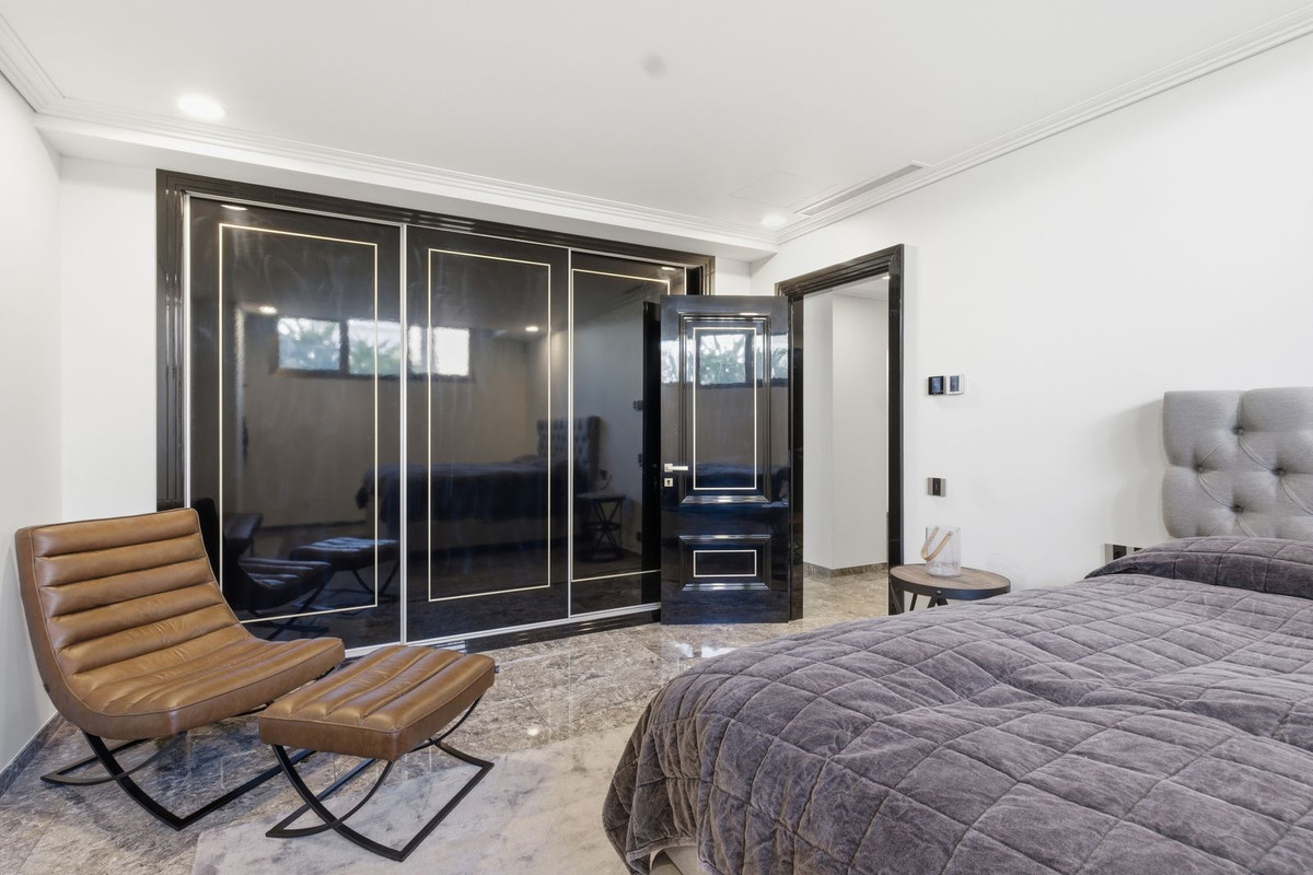 Huis te koop in La Zenia | 6 slaapkamers H5347201