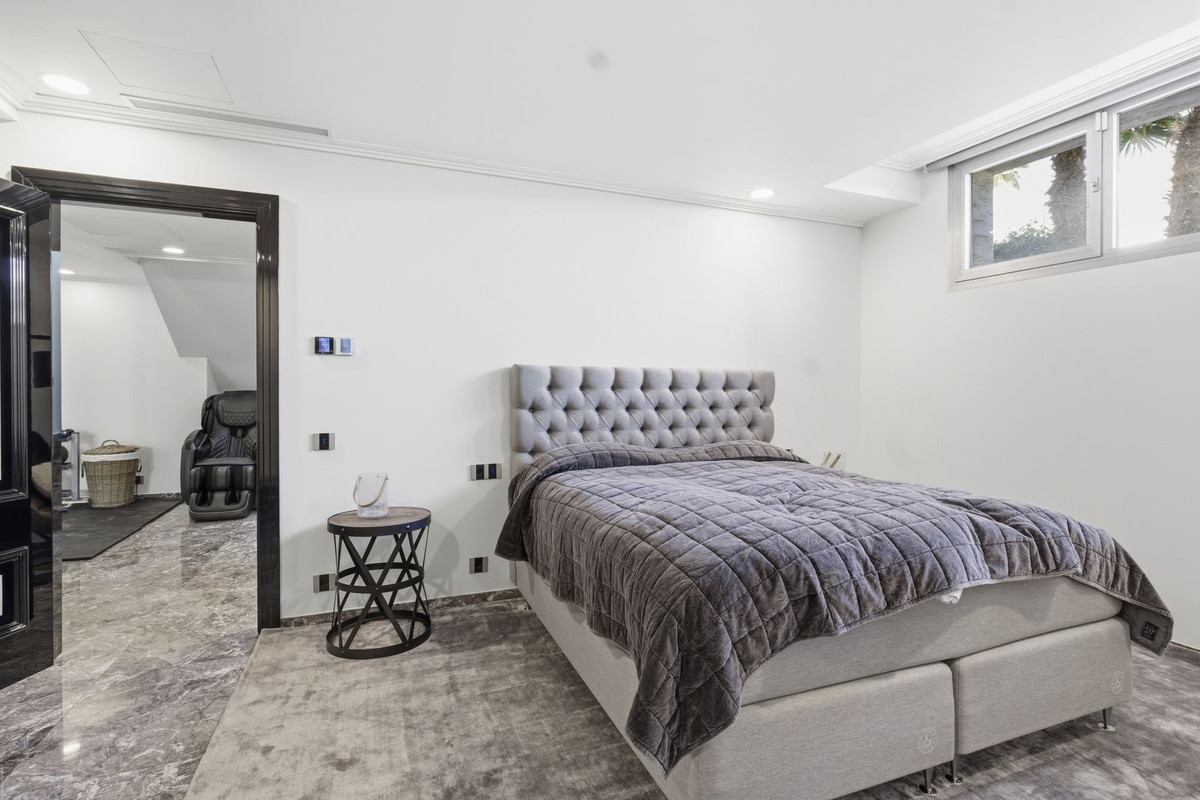 Huis te koop in La Zenia | 6 slaapkamers H5347201