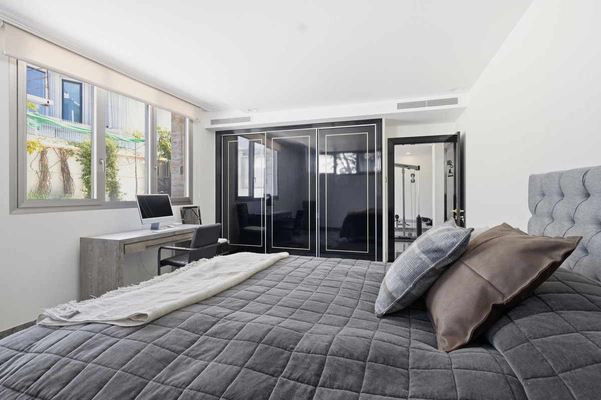 Huis te koop in La Zenia | 6 slaapkamers H5347201