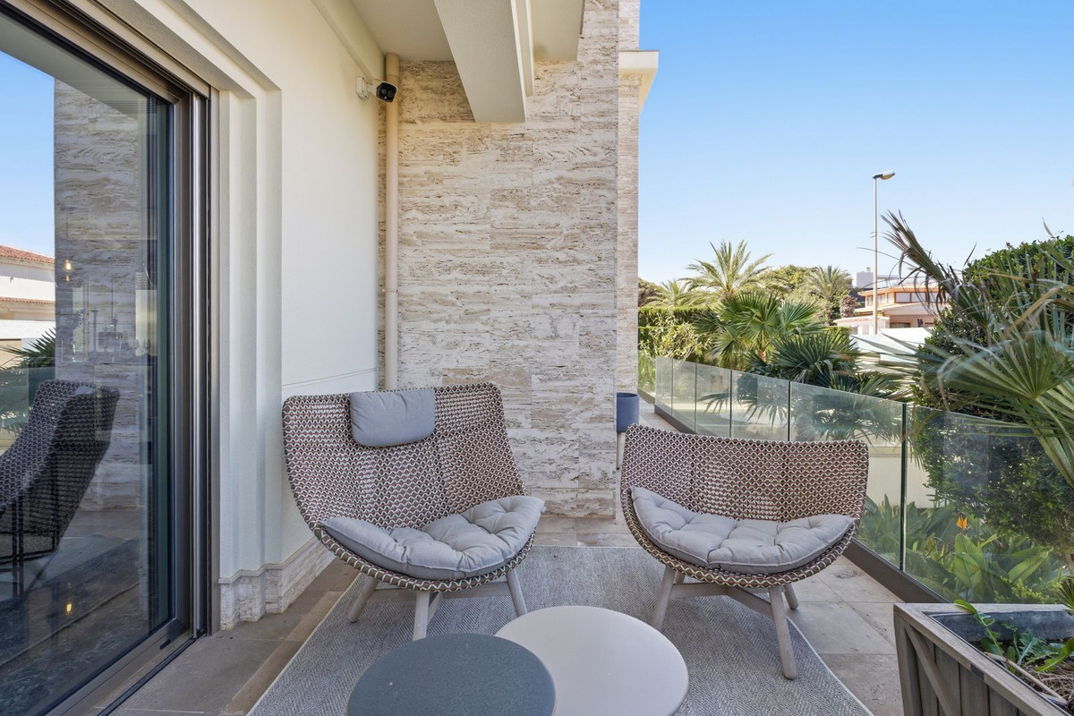 Huis te koop in La Zenia | 6 slaapkamers H5347201