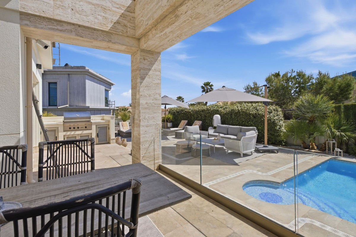 Huis te koop in La Zenia | 6 slaapkamers H5347201