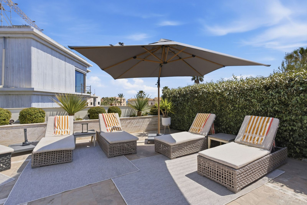 Huis te koop in La Zenia | 6 slaapkamers H5347201