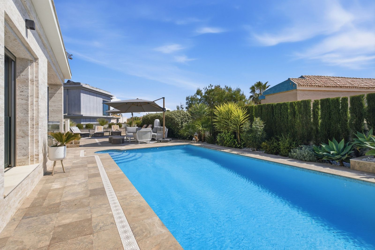 Huis te koop in La Zenia | 6 slaapkamers H5347201