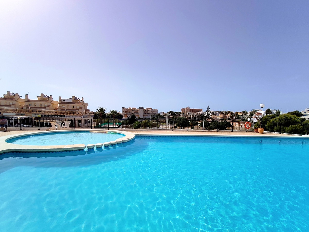 Huis te koop in La Zenia | 2 slaapkamers H5421403