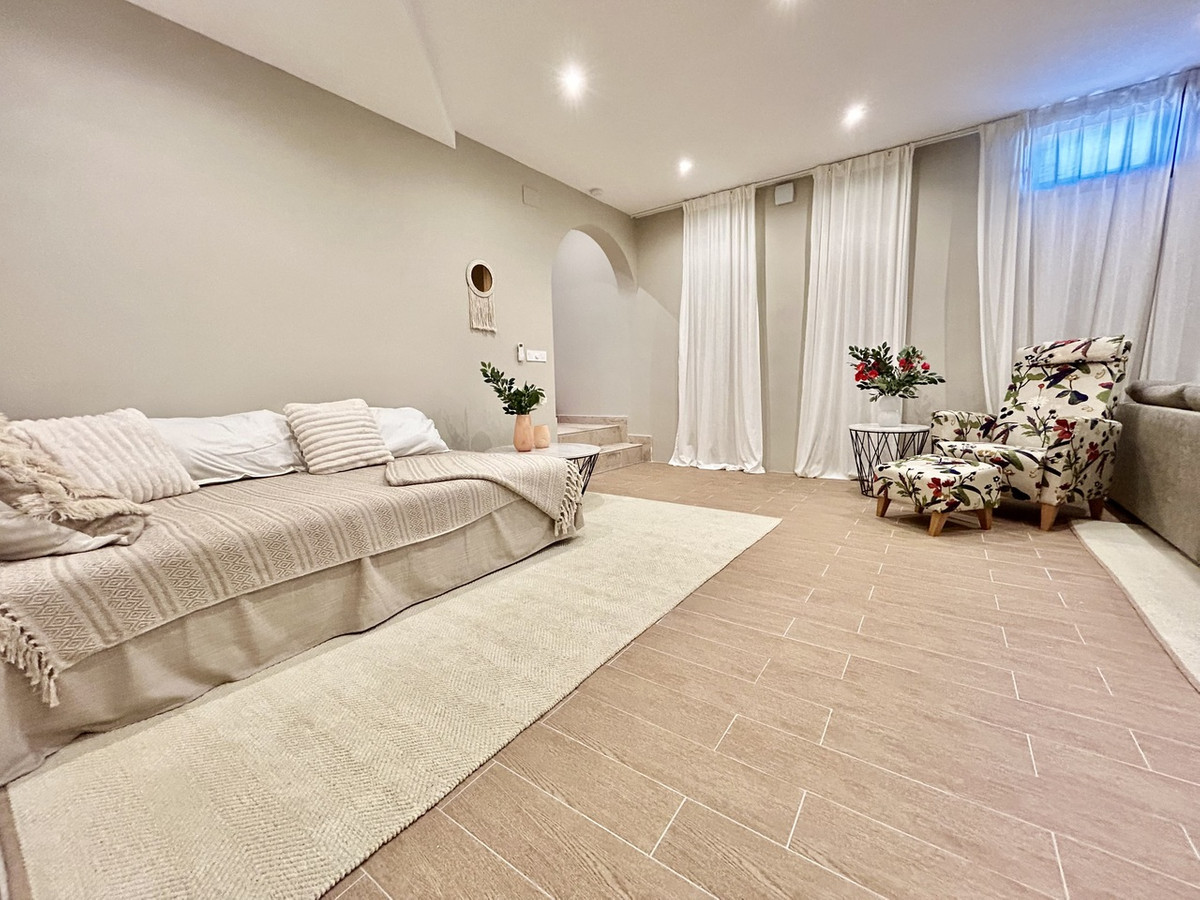 Property main view 36