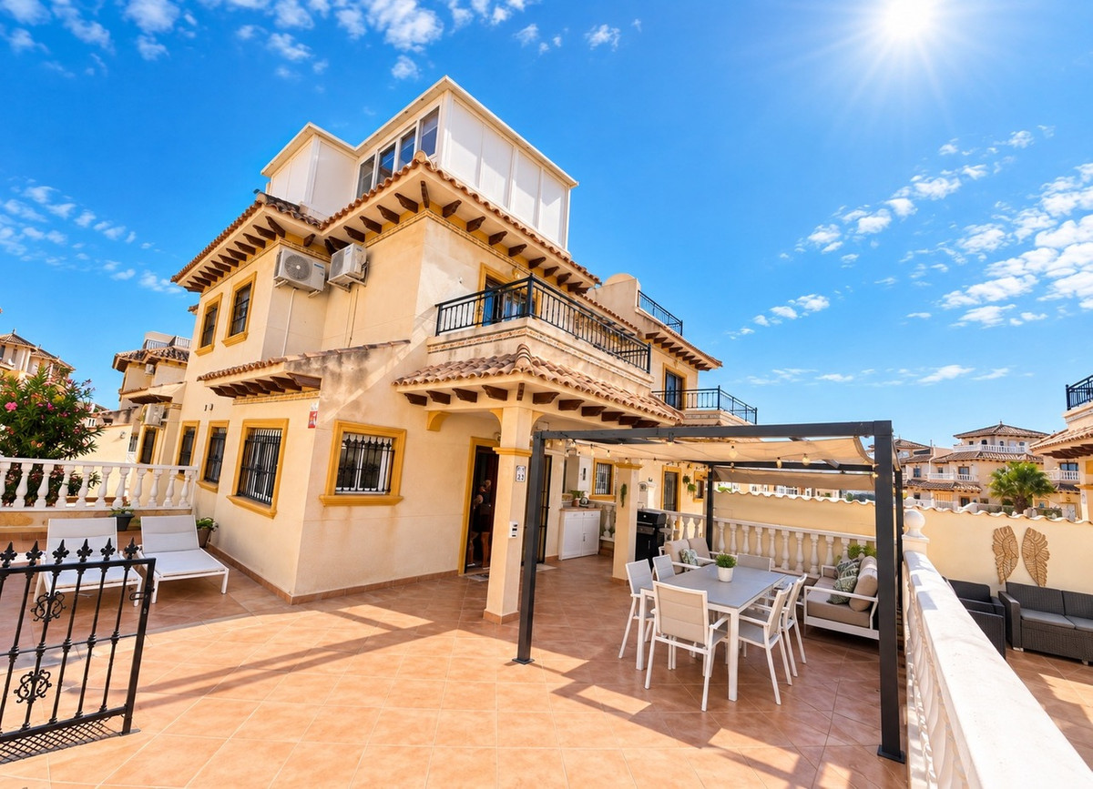 Huis te koop in La Zenia | 3 slaapkamers H5498146