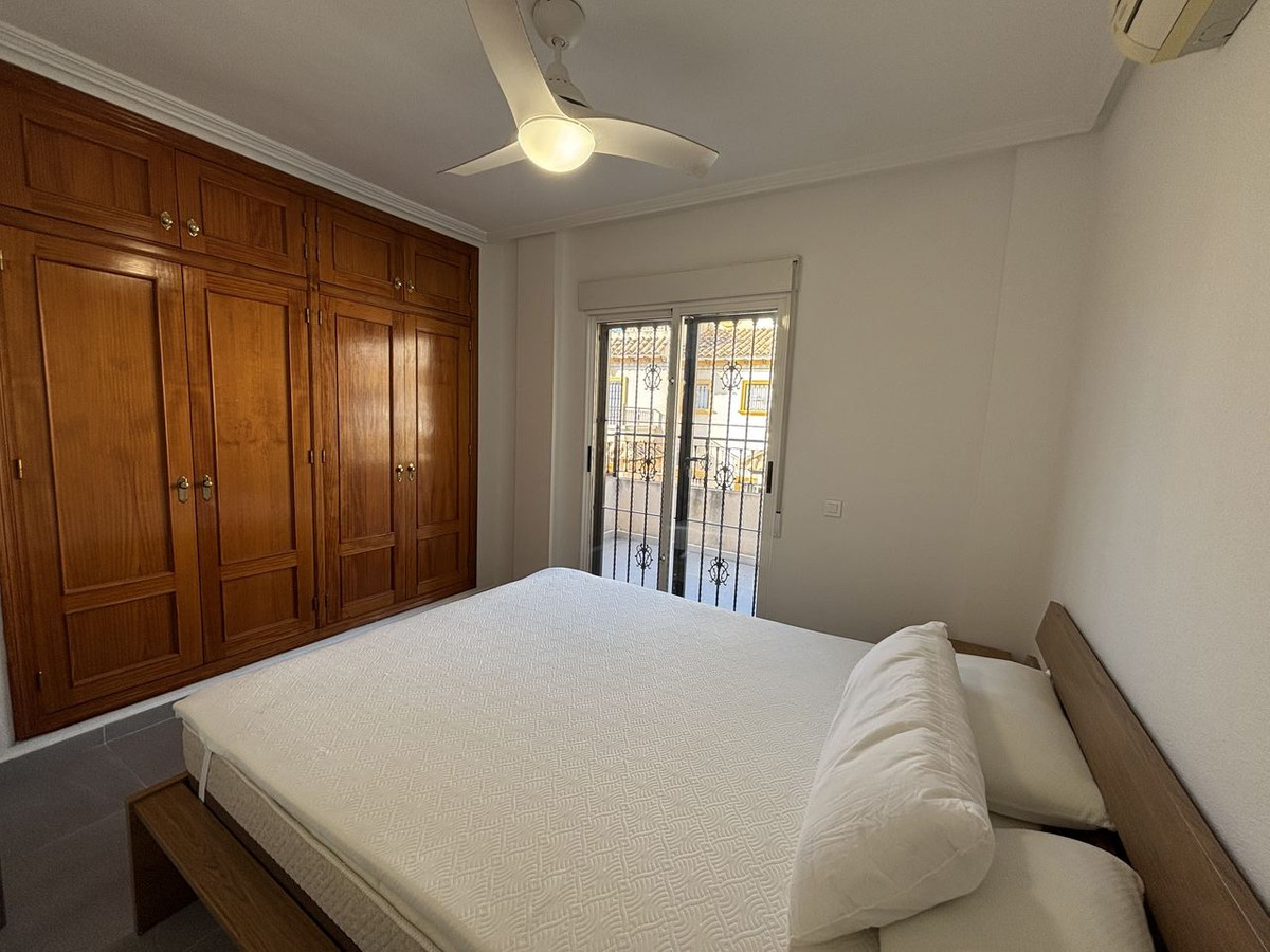 Huis te koop in La Zenia | 3 slaapkamers H5498146