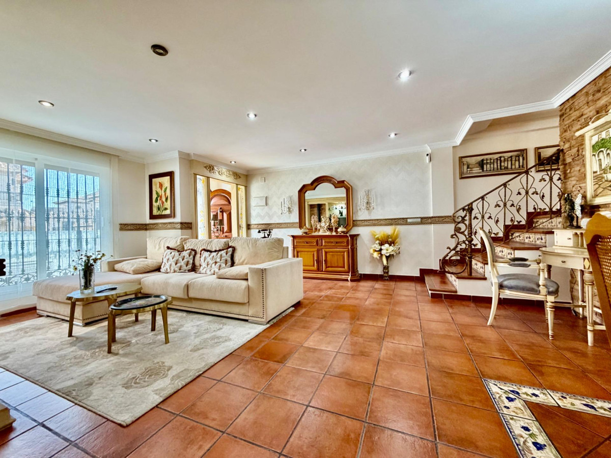 Huis te koop in La Zenia | 4 slaapkamers H5498611