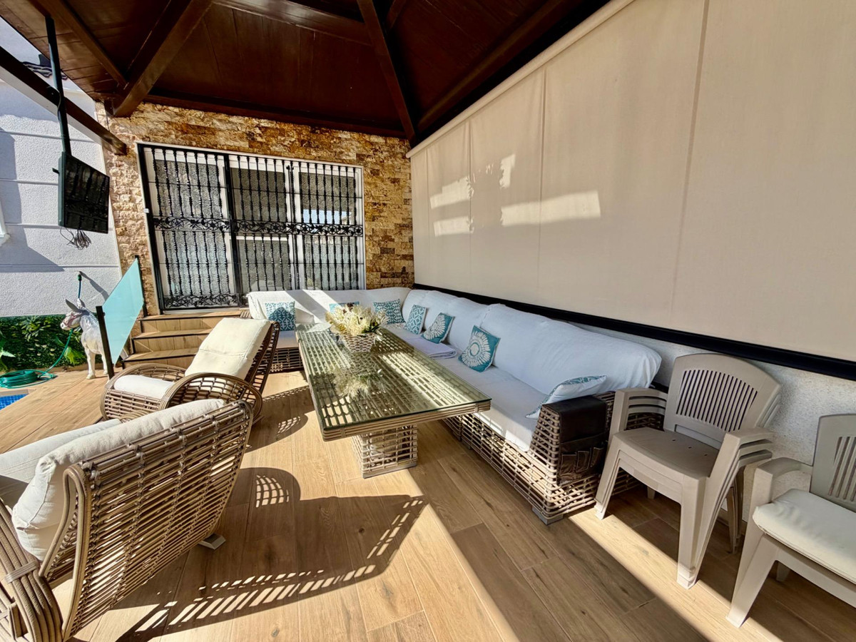 Huis te koop in La Zenia | 4 slaapkamers H5498611