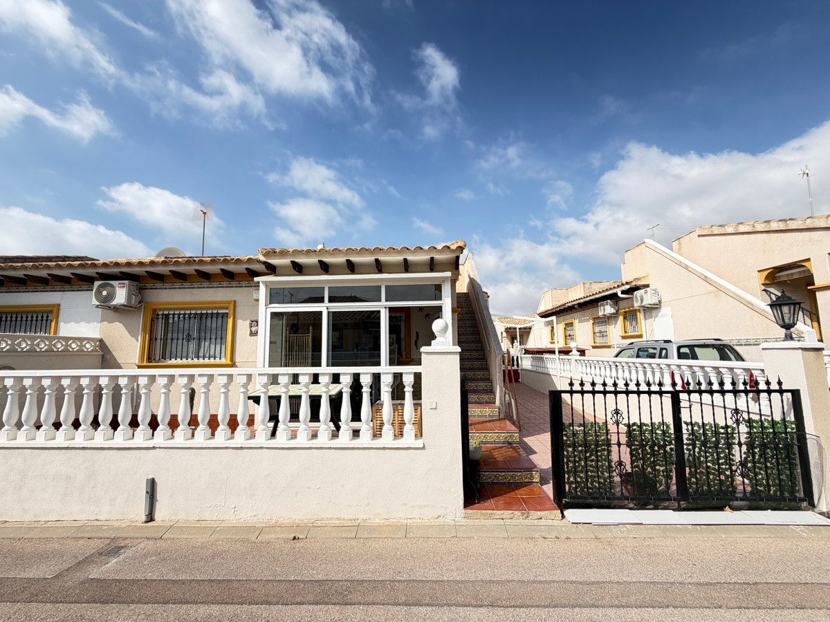 Huis te koop in La Zenia | 2 slaapkamers H5503135