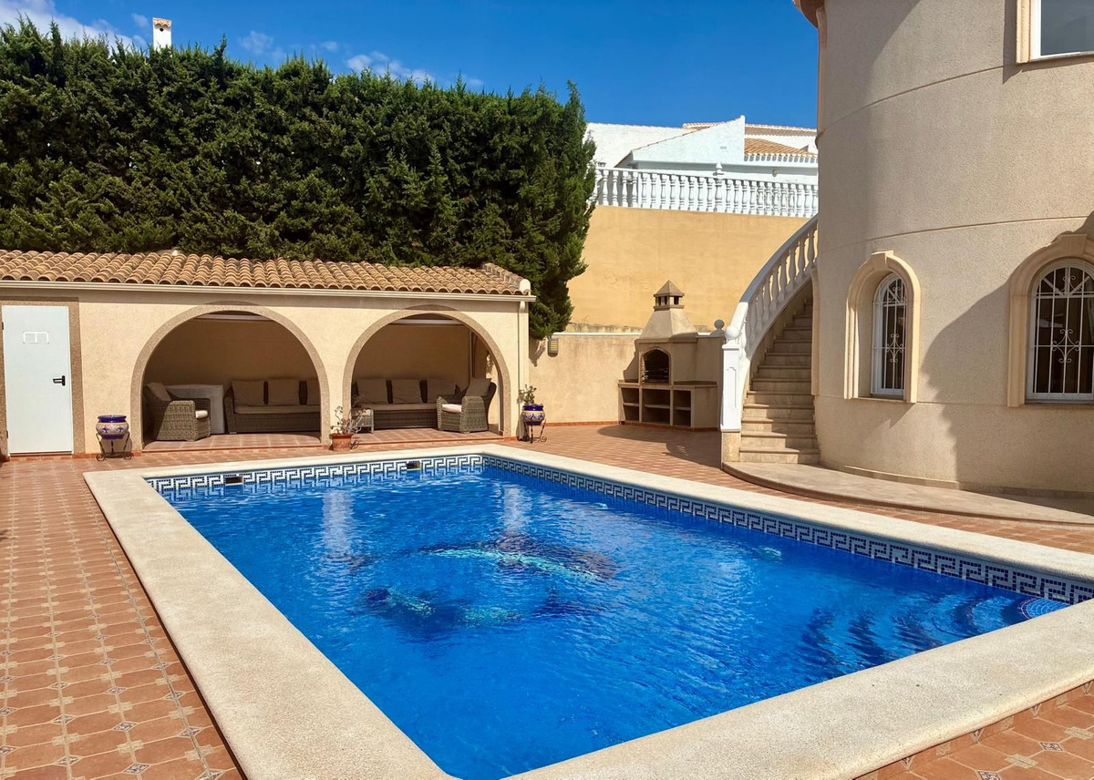 Huis te koop in La Zenia | 5 slaapkamers H5520886