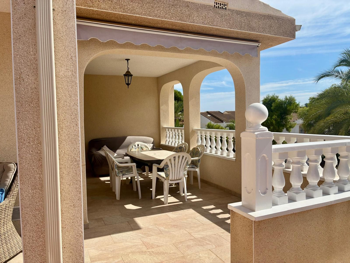 Huis te koop in La Zenia | 5 slaapkamers H5520886
