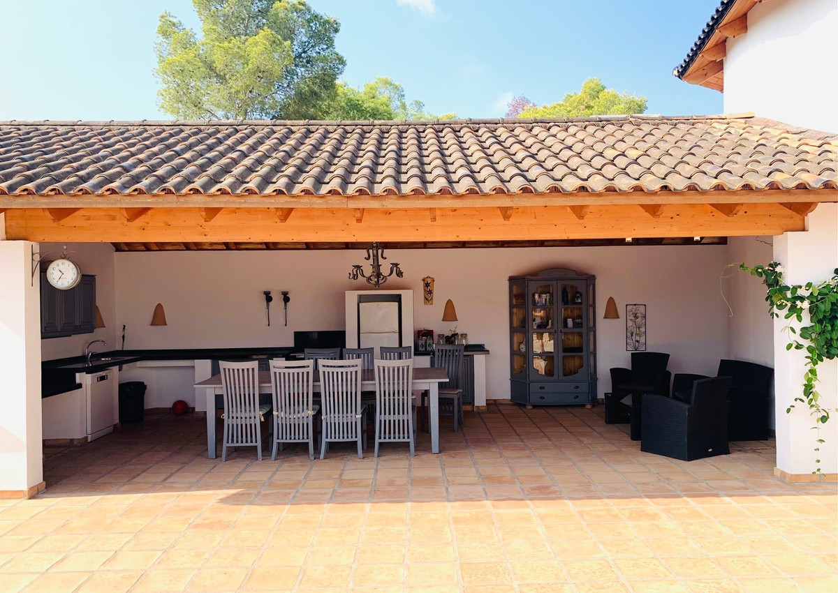 Huis te koop in L'Alfás del Pi | 9 slaapkamers H4218160