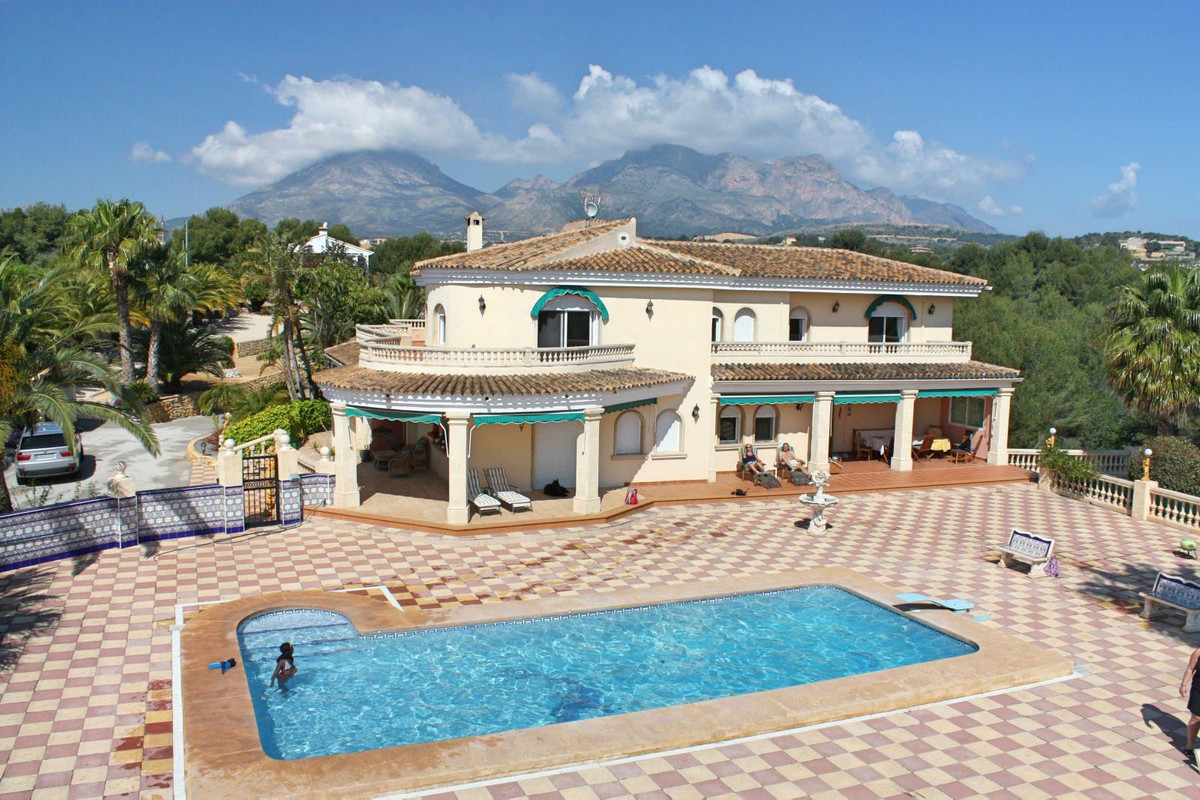 Huis te koop in L'Alfás del Pi | 5 slaapkamers H4347712