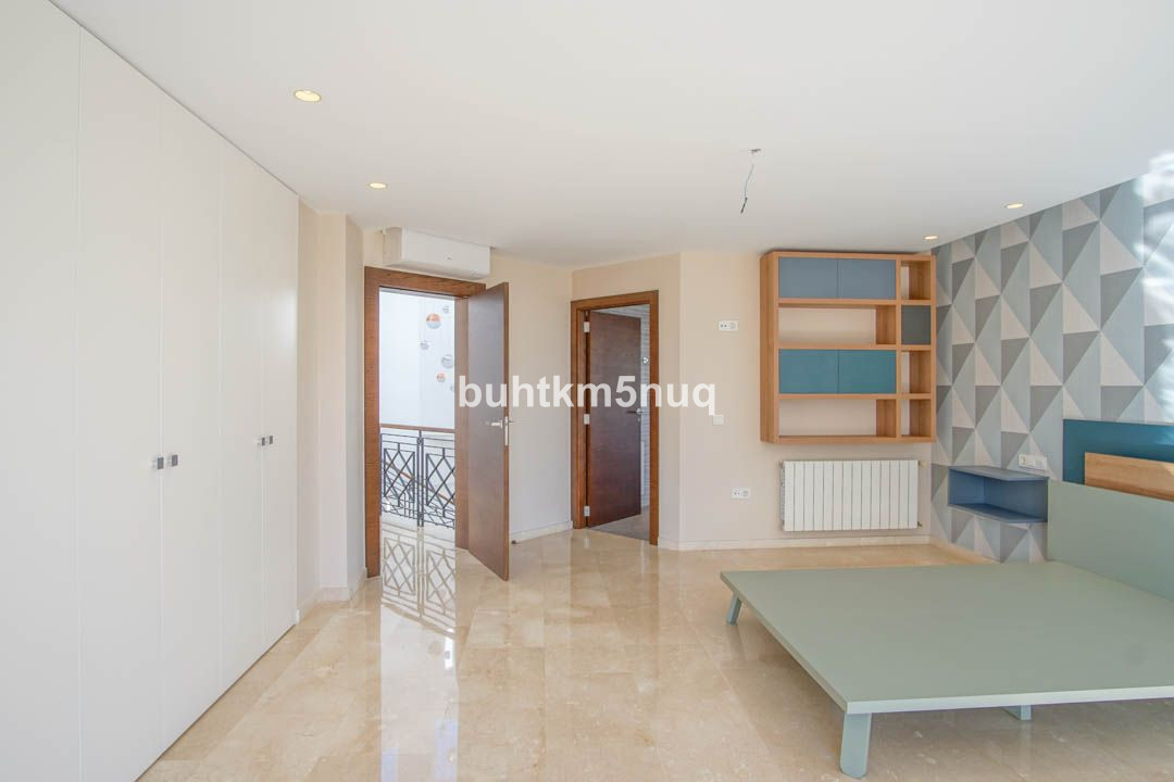 Huis te koop in L'Alfás del Pi | 5 slaapkamers H5311141