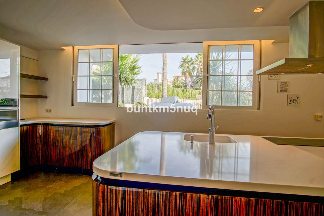 Huis te koop in L'Alfás del Pi | 5 slaapkamers H5311141