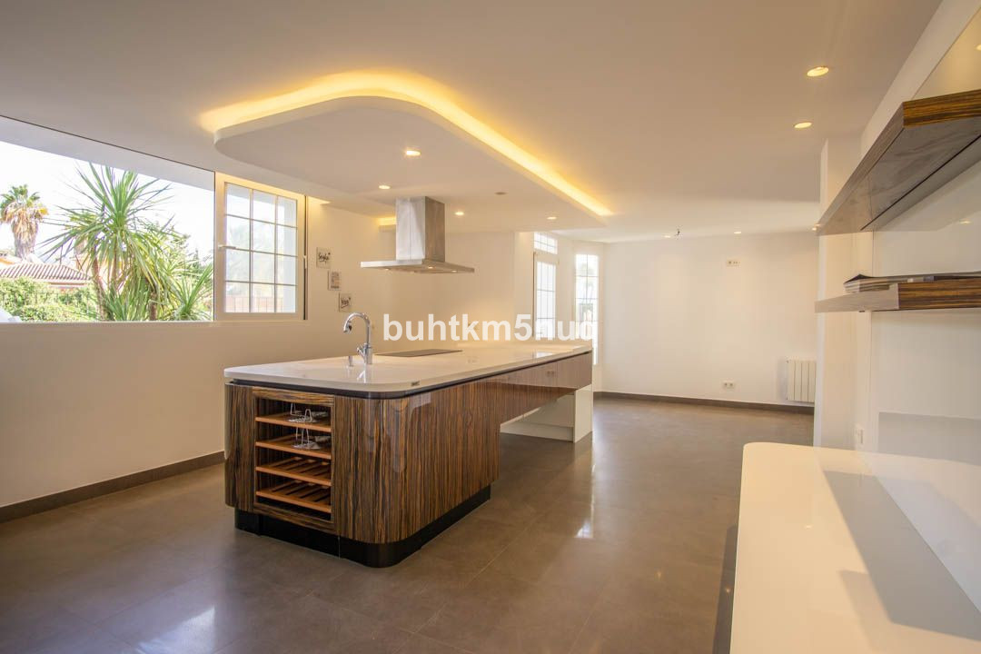 Huis te koop in L'Alfás del Pi | 5 slaapkamers H5311141