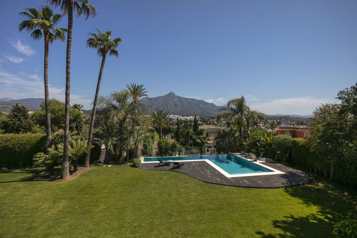Vrijstaande Villa in Las Brisas-3