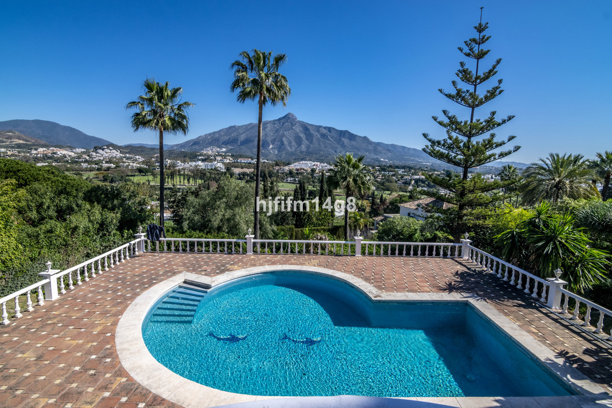 Vrijstaande Villa in Las Brisas-1