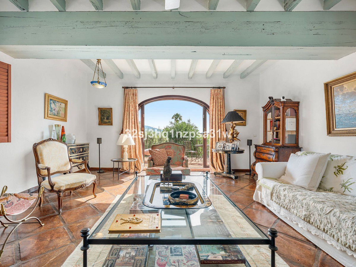 Huis te koop in Nueva Andalucía | 5 slaapkamers H5062681