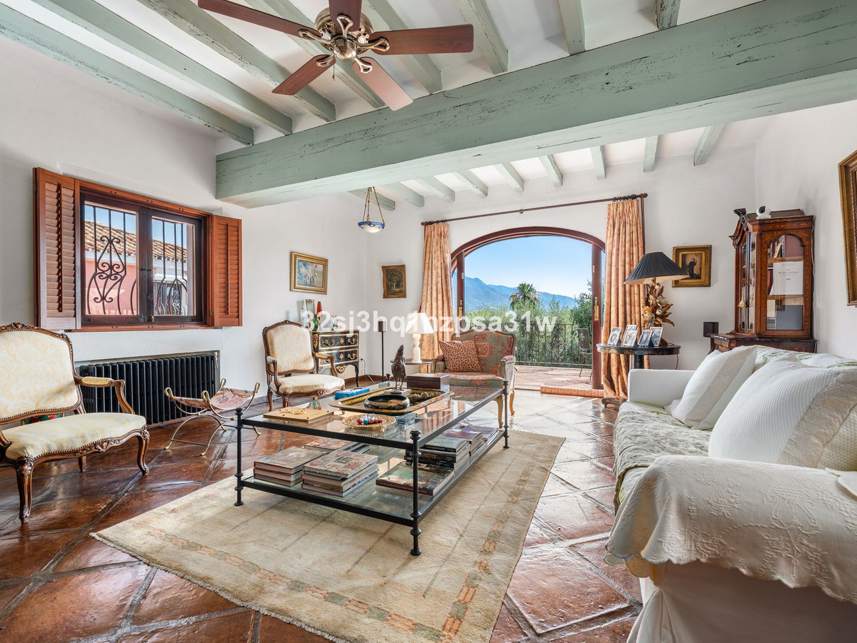 Huis te koop in Nueva Andalucía | 5 slaapkamers H5062681