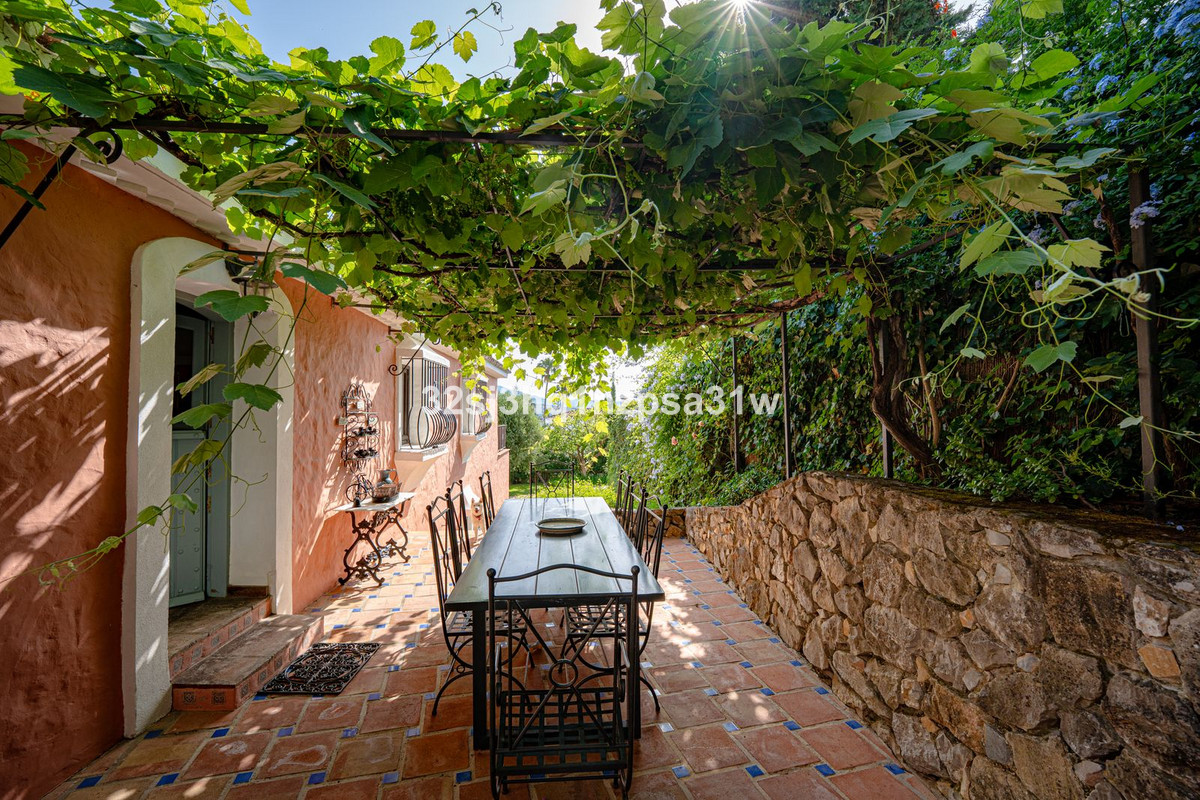 Huis te koop in Nueva Andalucía | 5 slaapkamers H5062681