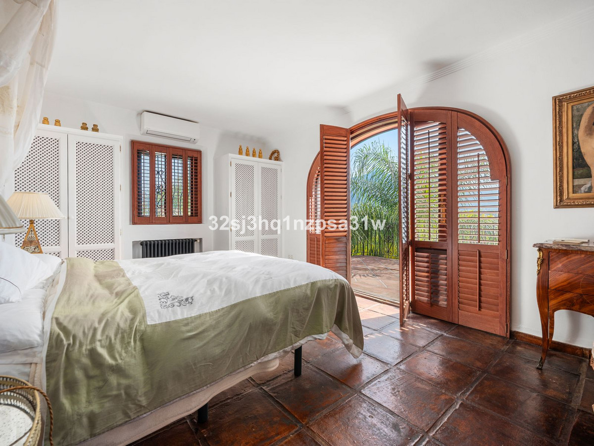 Huis te koop in Nueva Andalucía | 5 slaapkamers H5062681