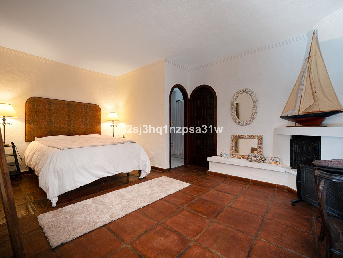Huis te koop in Nueva Andalucía | 5 slaapkamers H5062681