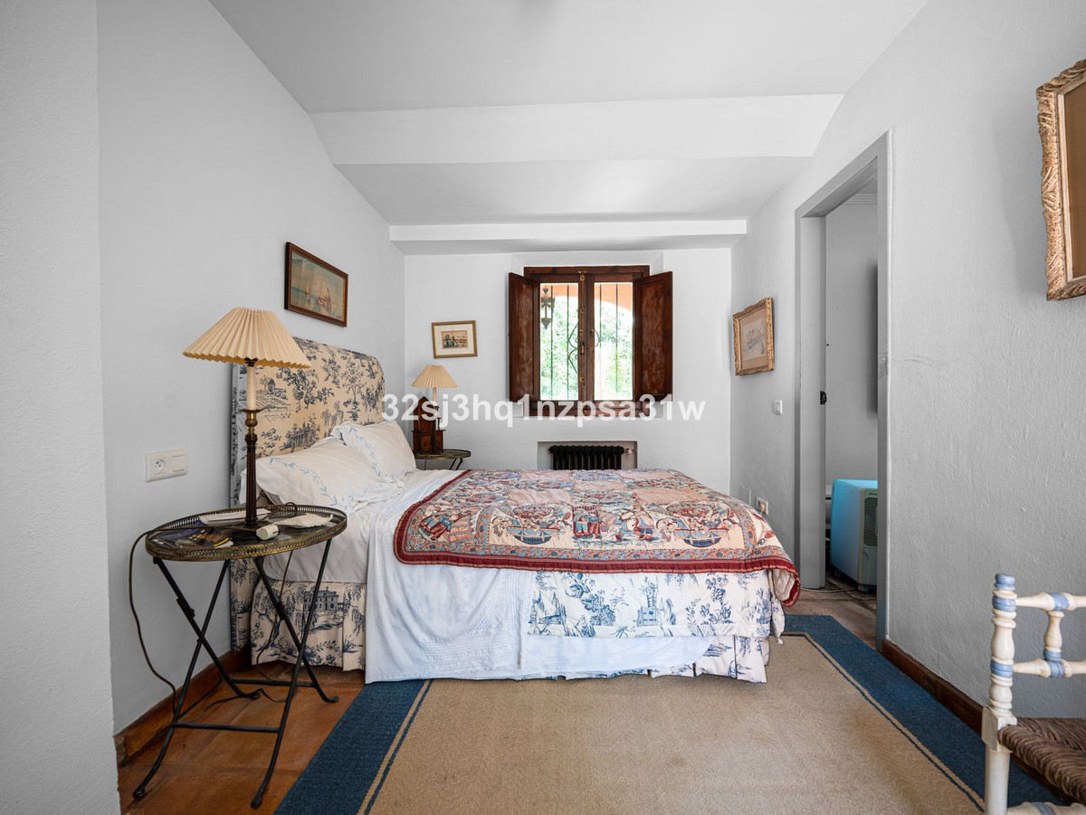 Huis te koop in Nueva Andalucía | 5 slaapkamers H5062681