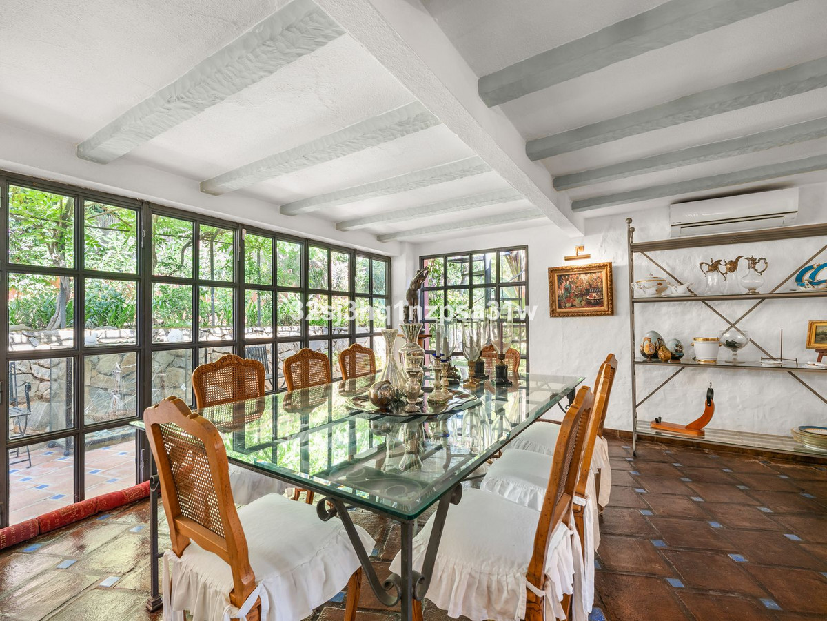Huis te koop in Nueva Andalucía | 5 slaapkamers H5062681